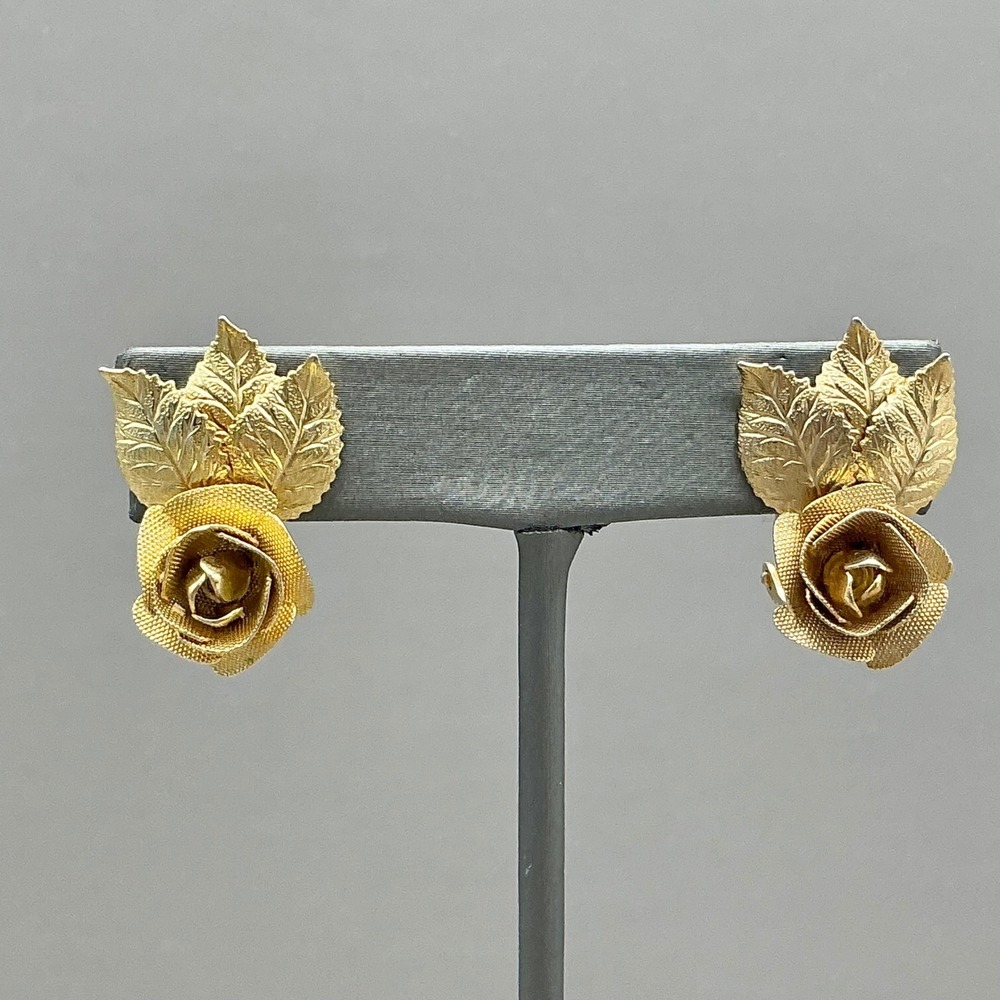 Judy Lee Earrings Vintage Gold Tone Mesh Rose Flower Leaf Clip On Signed 1"